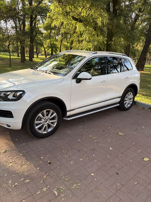 Продам  vw touareg 3.0 tdi. Ідеальний. Офіційний