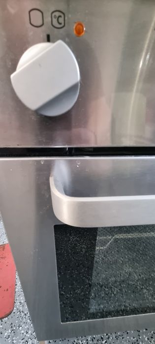 Piekarnik z plyta ceramiczna