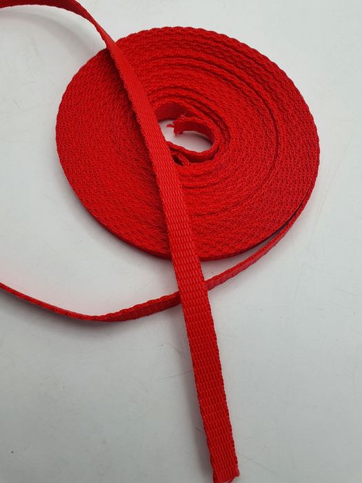 Taśma nośna czerwona kupon 6 m.x 1 cm.