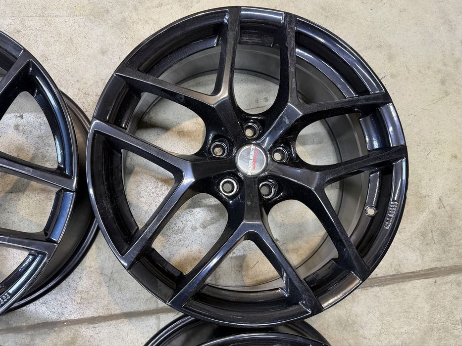 Felgi aluminiowe 5x114,3x19 8J ET45 KIA HYUNDAI MAZDA TOYOTA itp