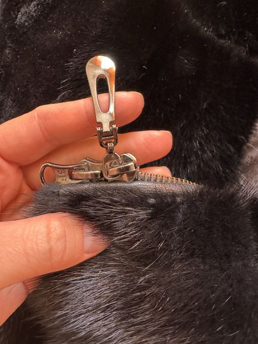 Шуба зимова з натурального хутра (мутон + норка)