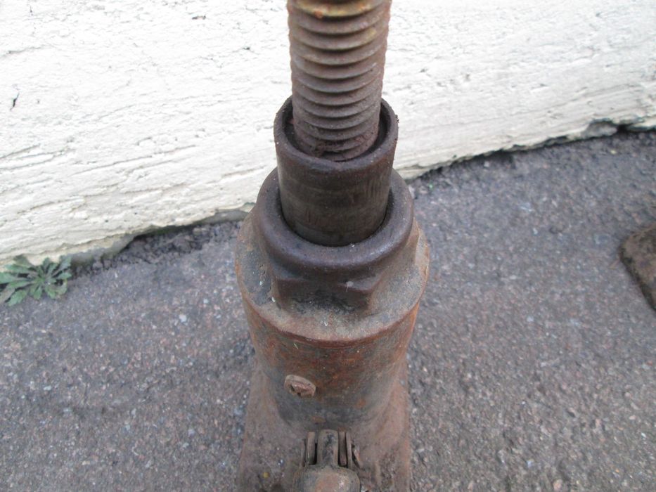 Домкрат 5 т, 12 т, 40т.