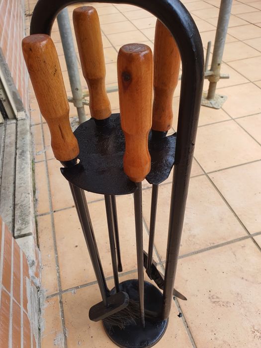 Conjunto de ferramentas para lareiras