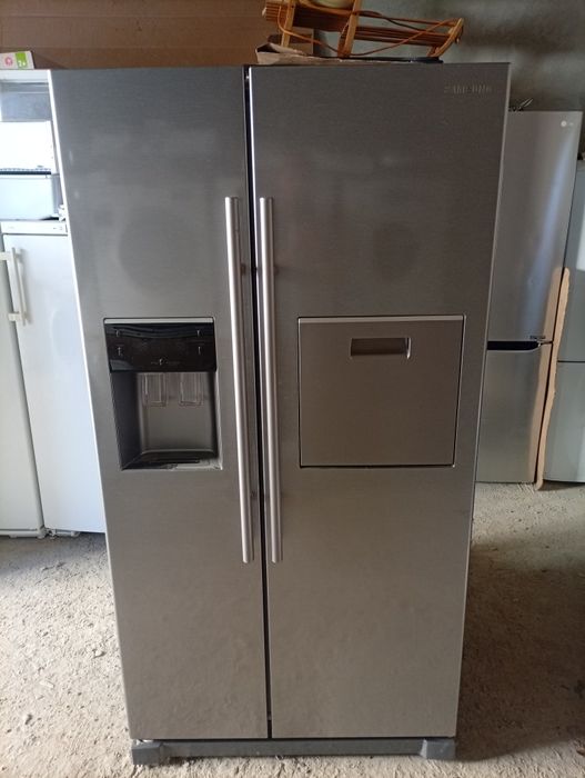 Холодильник Samsung side by side