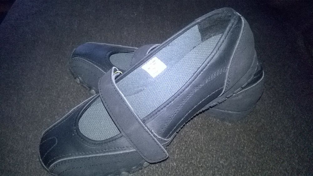 Półbuty firmy F&F 38