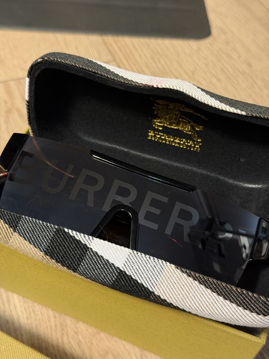 Okulary  Burberry nowe z opakowaniem
