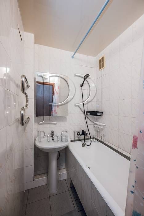 Продаж 3 кімн. квартири за адресою Олега Мудрака 41, Наумова, Академмістечко