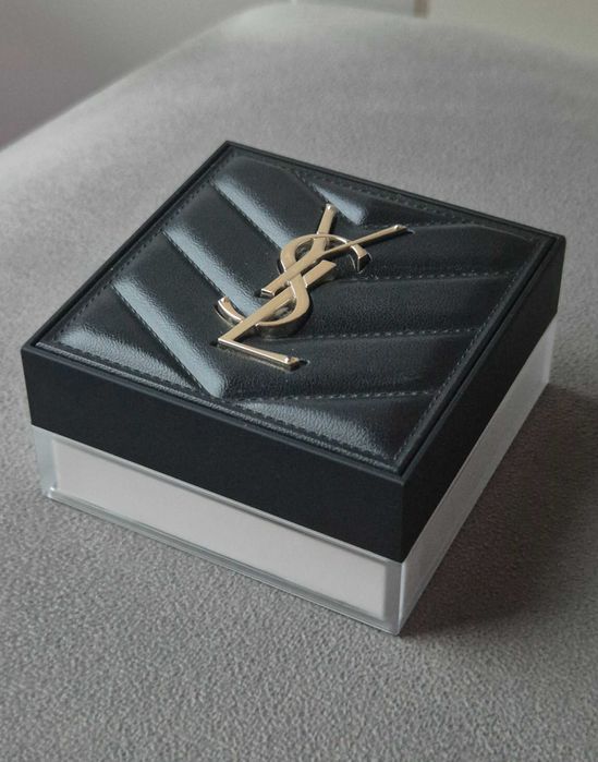 Puder sypki YSL Hyper Blur Loose Powder odcień 01 Translucent