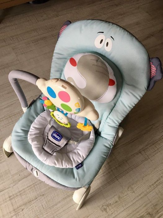 leżaczek balloon chicco