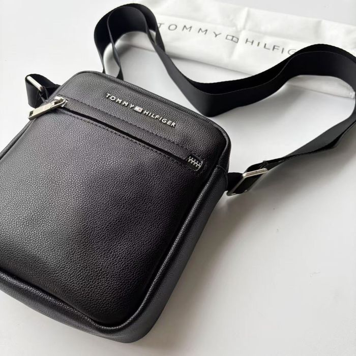 Чоловіча сумка через плече Tommy Hilfiger
