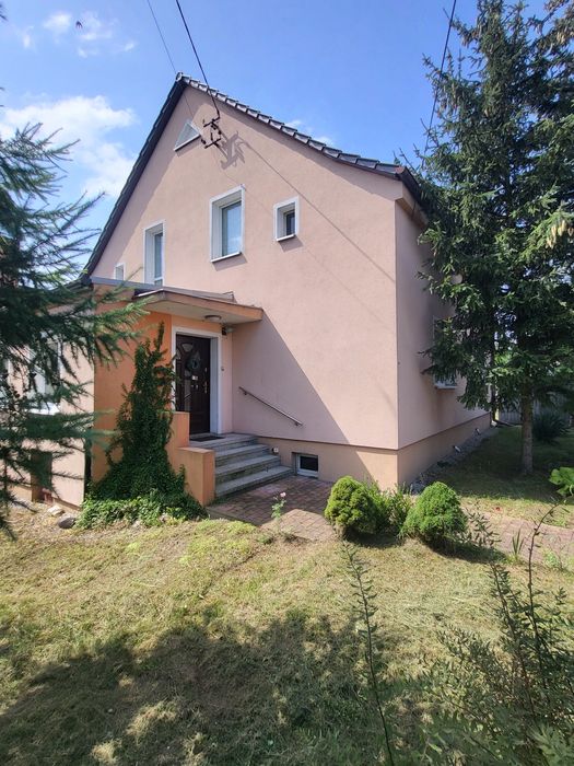 Dom jednorodzinny , działka 15,54ar.