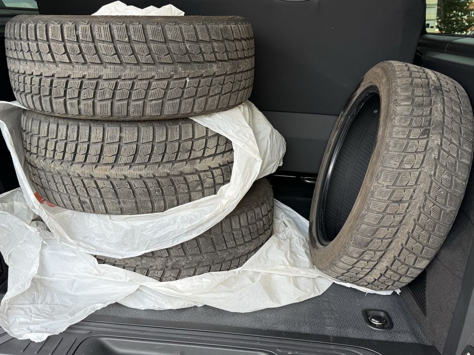 Pneus x2 (245/45R19) x2 (275/40R19)