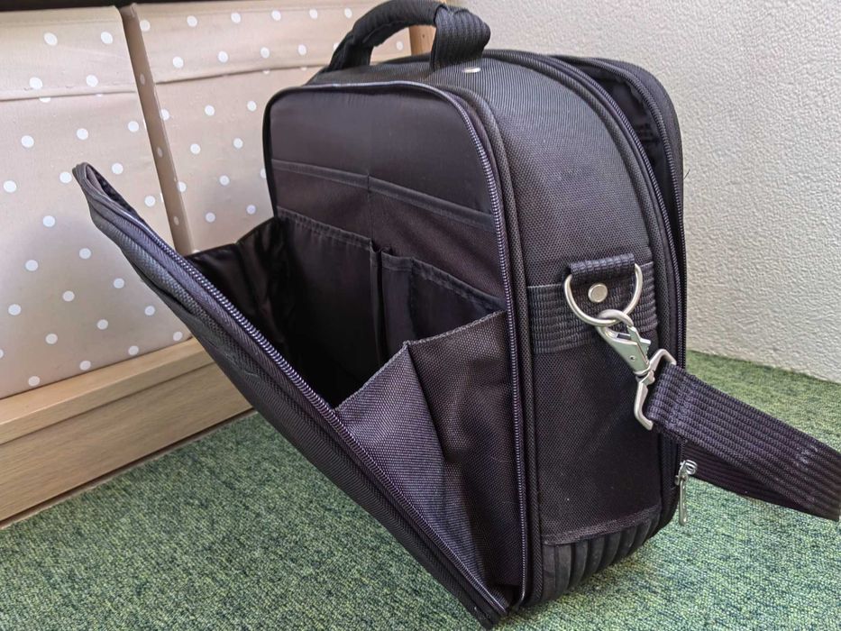 Mala para Portátil Airline – NOVA (Capacidade até 2 Portáteis)