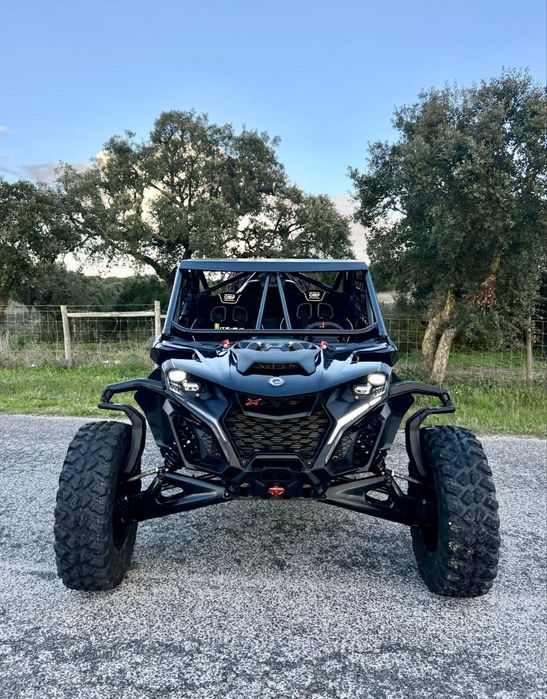 Can-Am Maverick R 2025