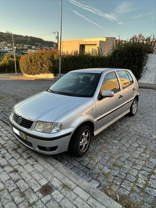 Volkswagen Polo 1.0 – 2001 – 5 Portas