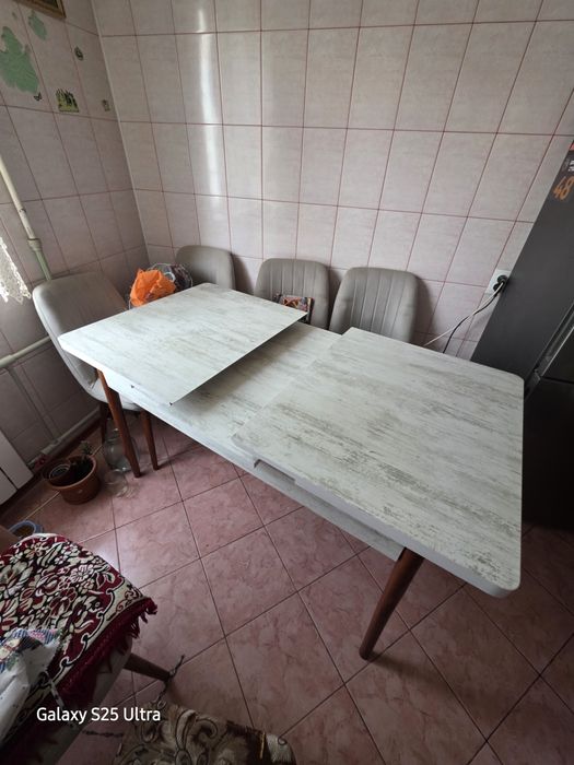 Продам стіл кухоний