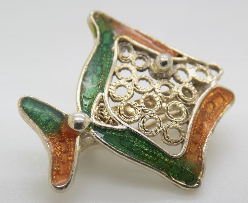 Broche/ alfinete em prata