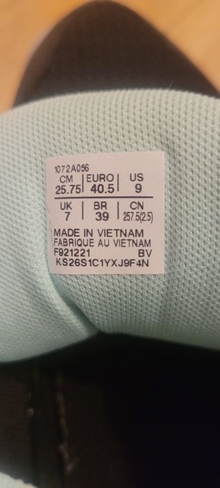 Buty do squasha damskie