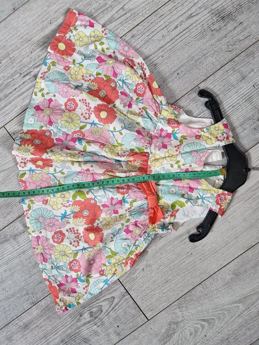 Sukieneczka niemowlęca w kwiatki H&M rozm 68