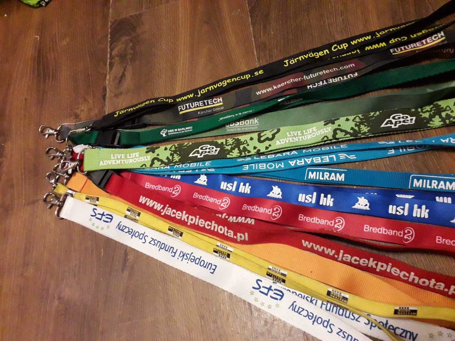 zestaw 13 smyczy do kluczy