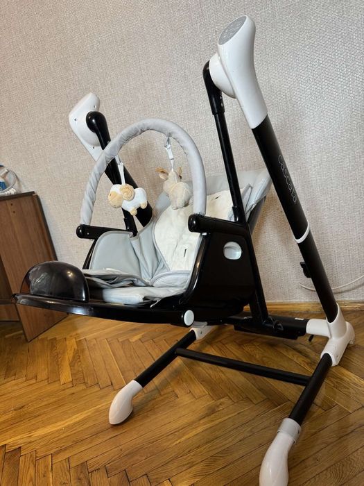 Стільчик-гойдалка 3 в 1 CARRELLO Cascata