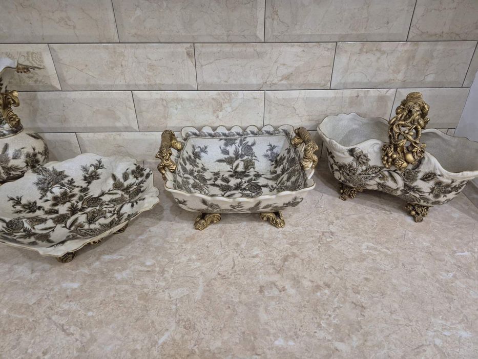 Вази для фруктів