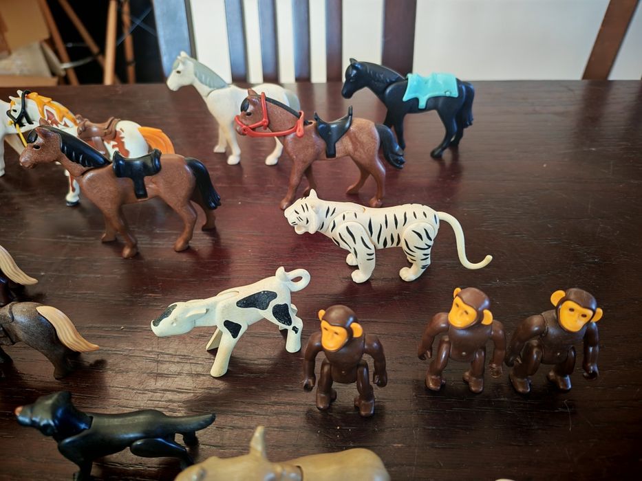 Playmobil elementy- zwierzęta (konie, ptaki, małpy,kaczki), drzewa