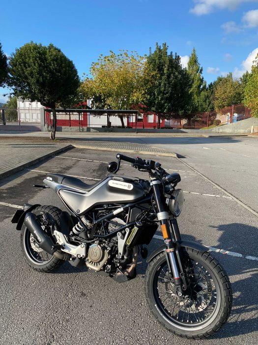 Husqvarna Svartpilen 125