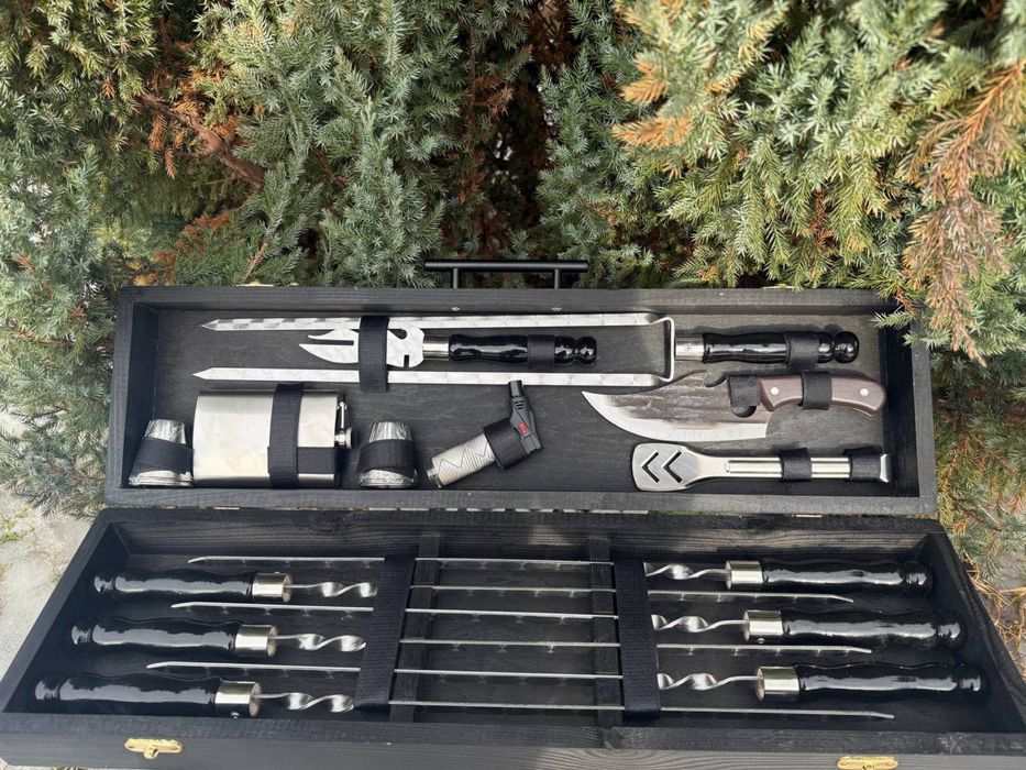 Набор шампуров для шашлыка с флягой и тесаком всё под рукой на даче