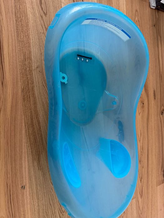 OFEREÇO GRÁTIS Banheira de bebé