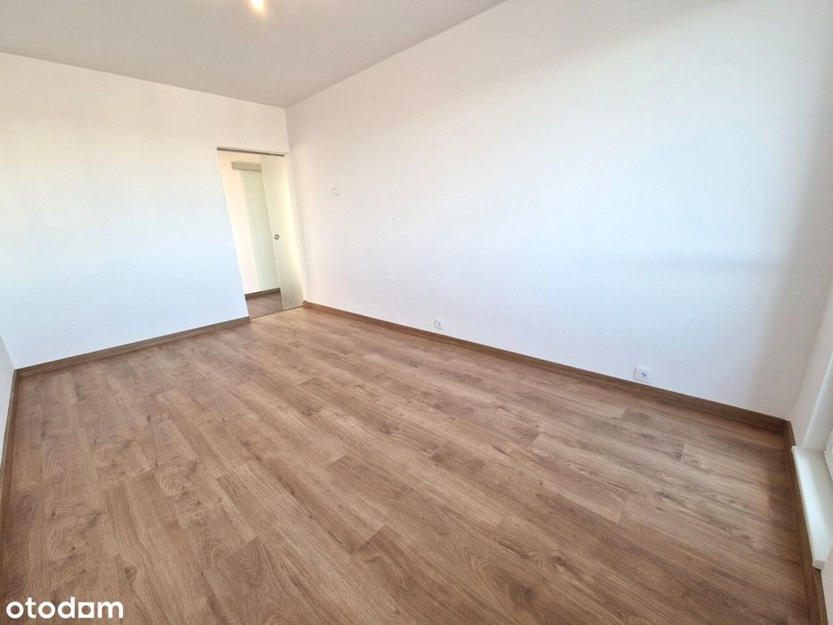 3 niezależne pokoje po generalnym remoncie; balkon; winda