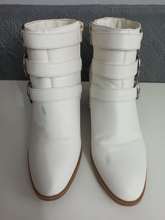 Białe botki Primark rozm. 39