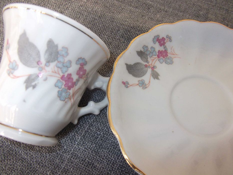 Canecas Chávenas Pires / Mugs Cups Saucers