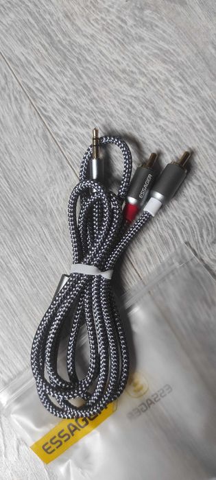Аудіо кабель, Провід кабель aux jack 3.5mm to 2 x RCA stereo Essager