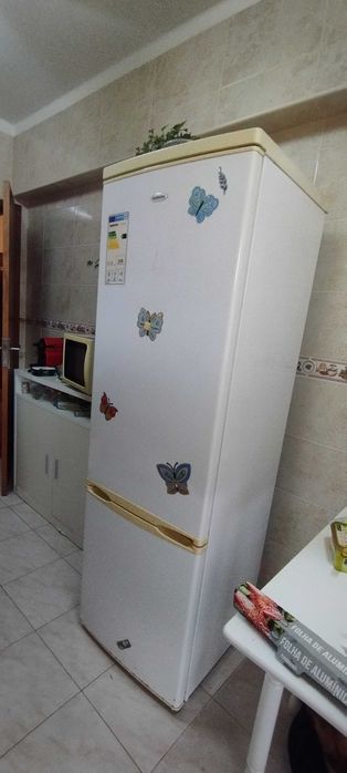 Vendo frigorífico motivo mudança