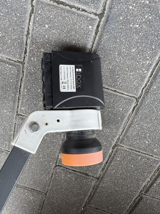 Antena satelitarna z konwenterem