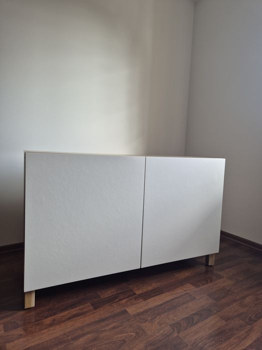 Aparador Ikea branco e ef carvalho
