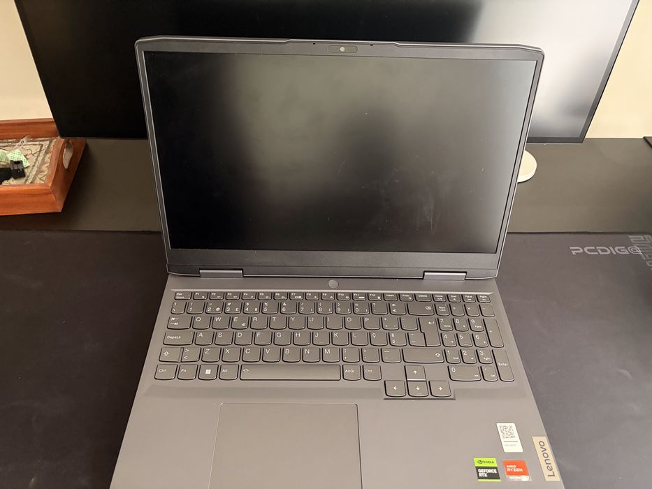 Lenovo LOQ 15APH8