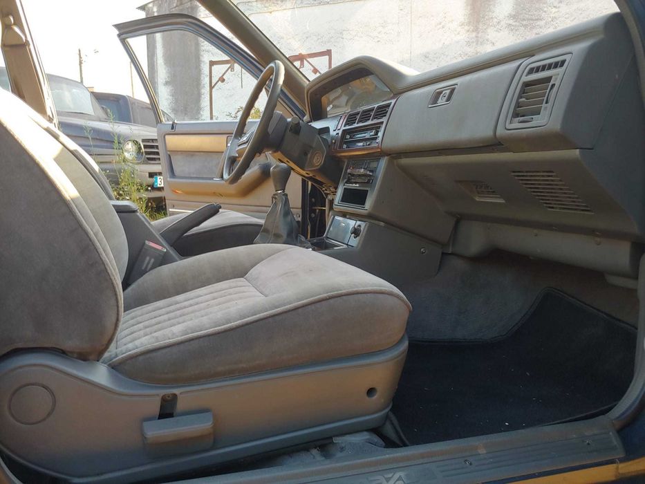 Mazda 929.2.2i.1988.