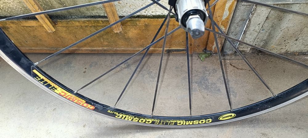Roda traseira Mavic Cosmic Elite
