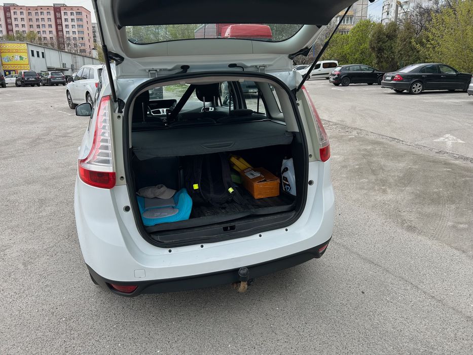 Renault Grand Scenic 1,5 дизель білий