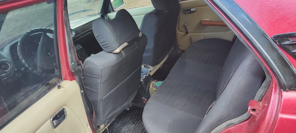 Mercedes-Benz W123 |

1978 год |

дизель 2.4 |

механика
