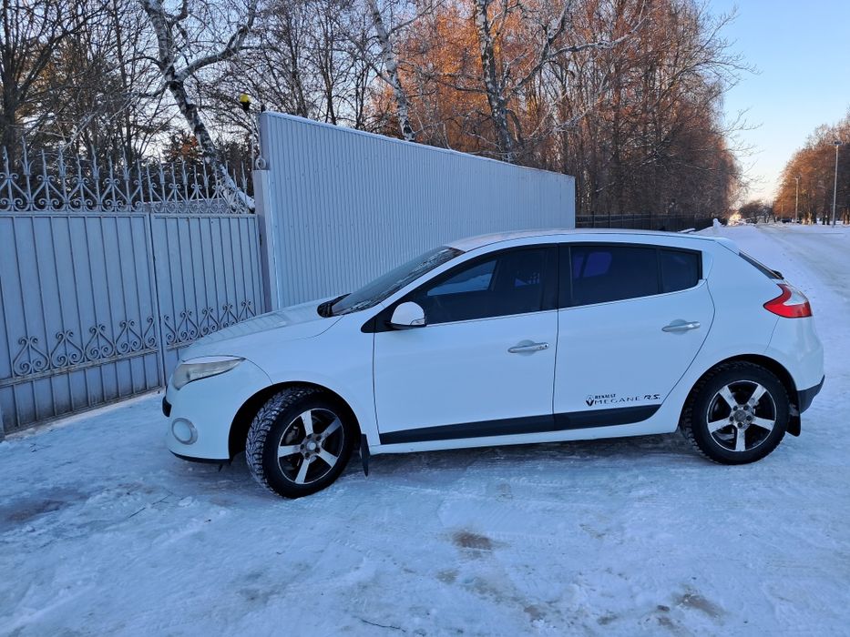 Продам рено меган.