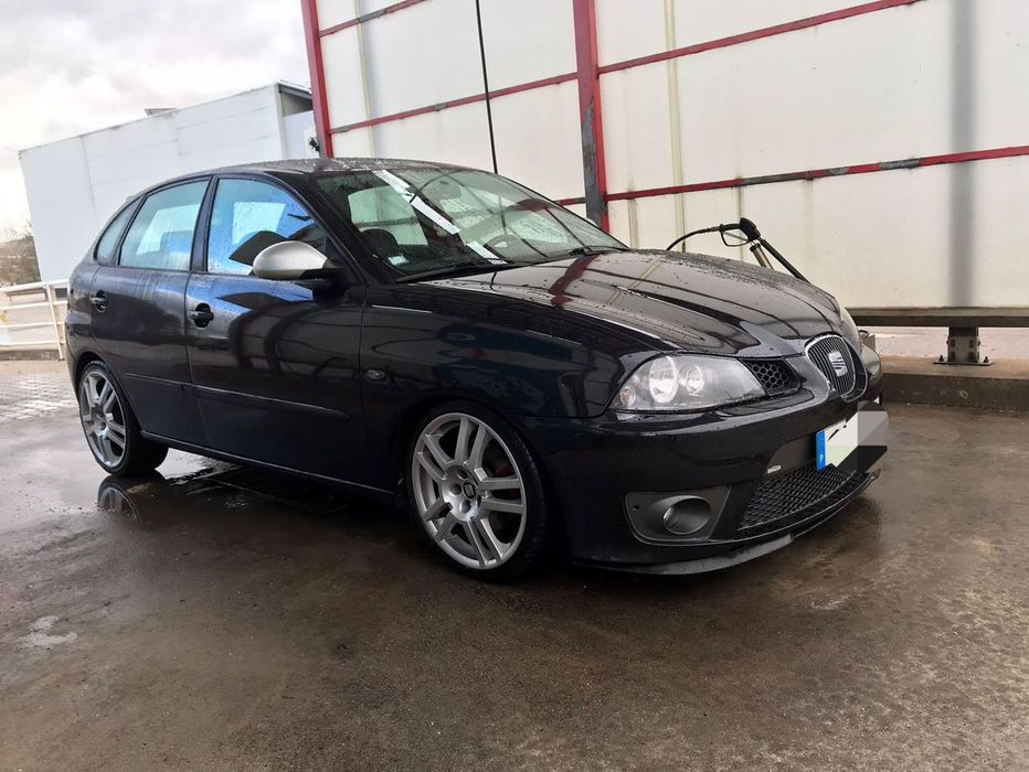 SEAT Ibiza 6L 1.4 (Kit Cupra)
Conta com 282 mil km.