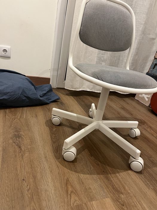 Cadeira de secretaria