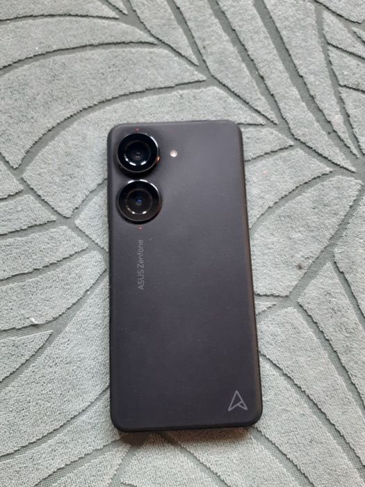 ASUS Zenfone 10 8GB RAM 256GB
