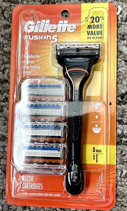 Станок Gillette Fusion5 + 5 кассет.