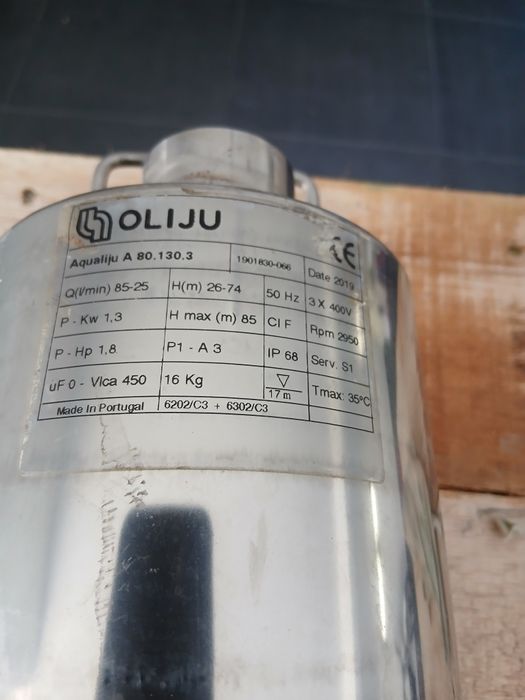 Vendo bomba trifásica com quadro de sondas.