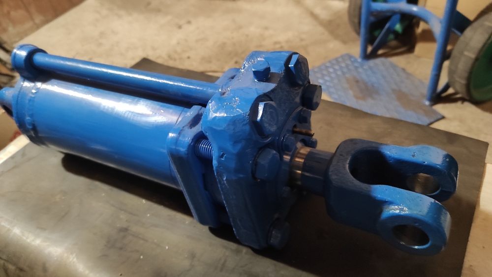 Гідроцілиндр Ц100 /40*200. МТЗ.ЮМЗ. Сільхозмашін.