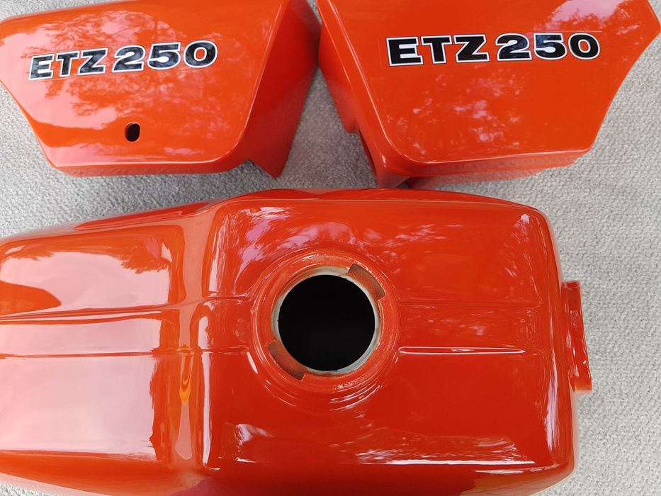 MZ ETZ części zbiornik boczki shl awo wfm romet simson